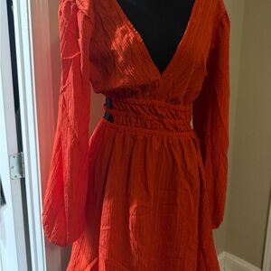 Women's Red V-Neck Long Sleeve Dress